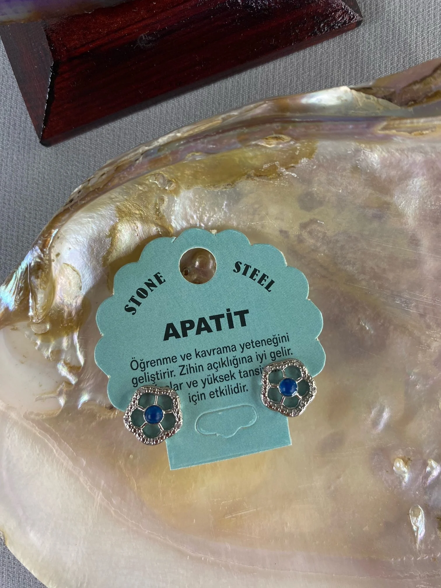 Apatit Doğal Taş Küpe