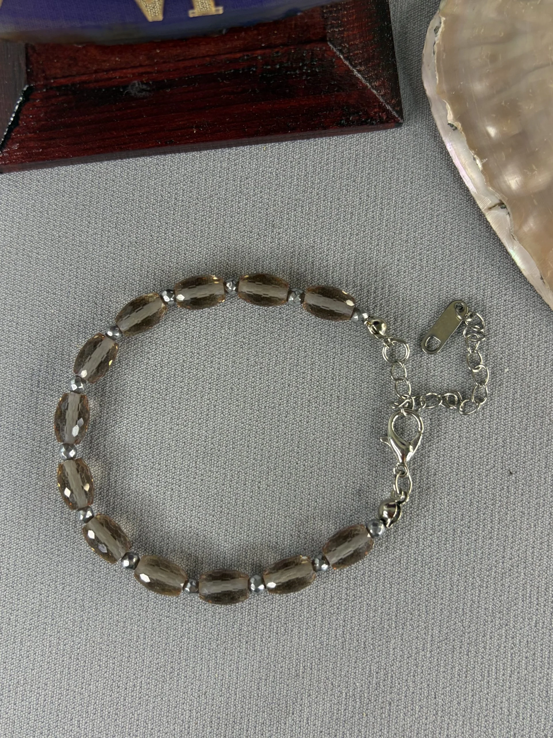 6*8 mm Zultanit Arpa Faset Kesim Bileklik (labaratuvar Üretimi)